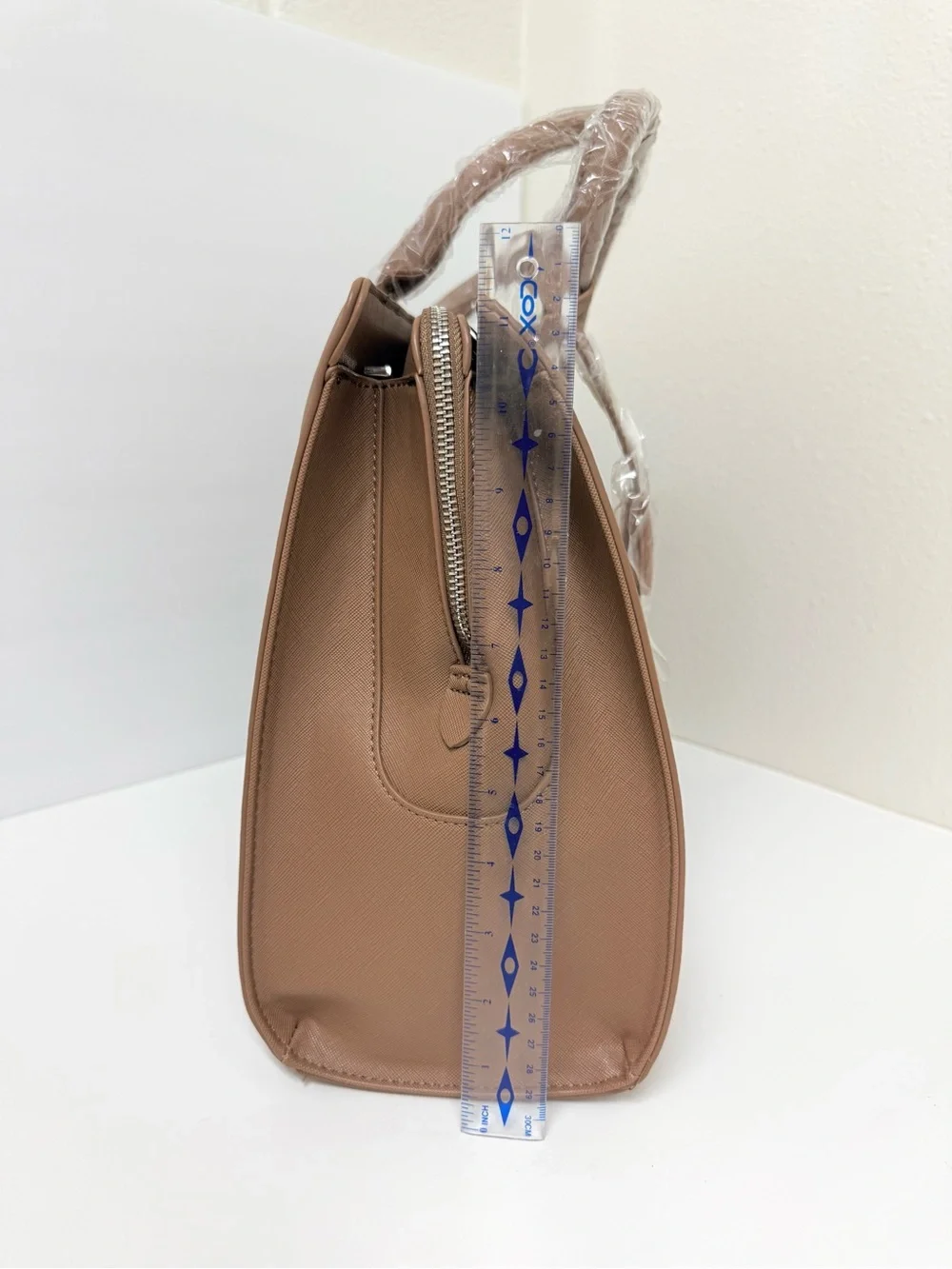 New Large Laptop Tan leather handbag for work with 3 large compartments